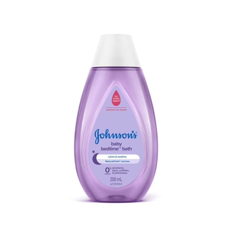 Johnson’s Bedtime Gentle Calming Jasmine & Lily Scented Tear-Free Baby Bath